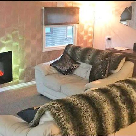 Peregrine Lodge - Idillic Cornwall Retreat ลิสคาร์ด ภายนอก รูปภาพ